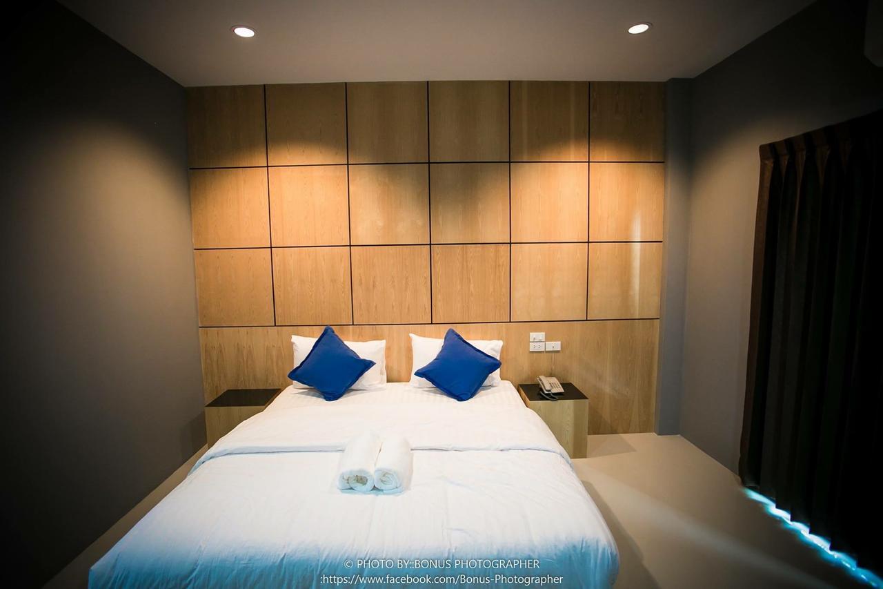 Hobby Hotel Уттарадит Экстерьер фото